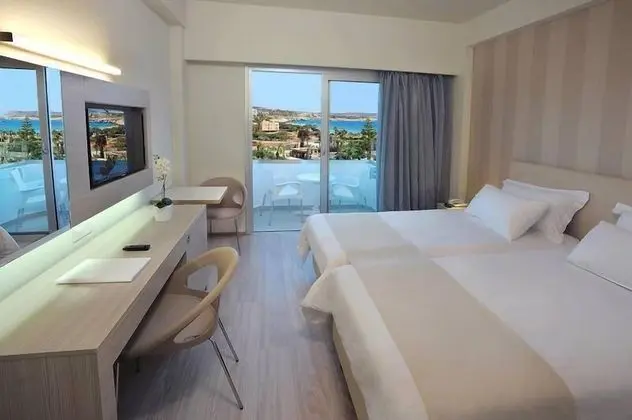 Superior Oda, Kısmi Deniz Manzaralı