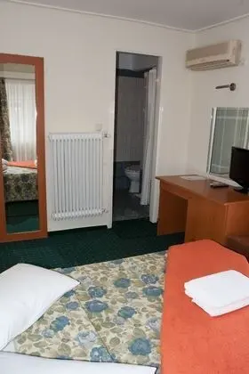 Tek Büyük veya İki Ayrı Yataklı Oda