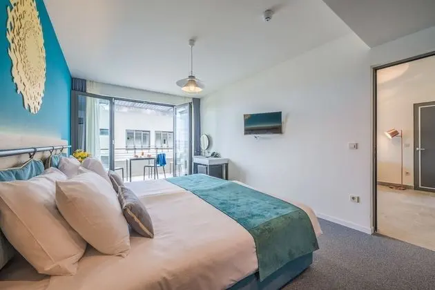 Junior Apart Daire, 1 Büyük (Queen) Boy Yatak ve Çekyat