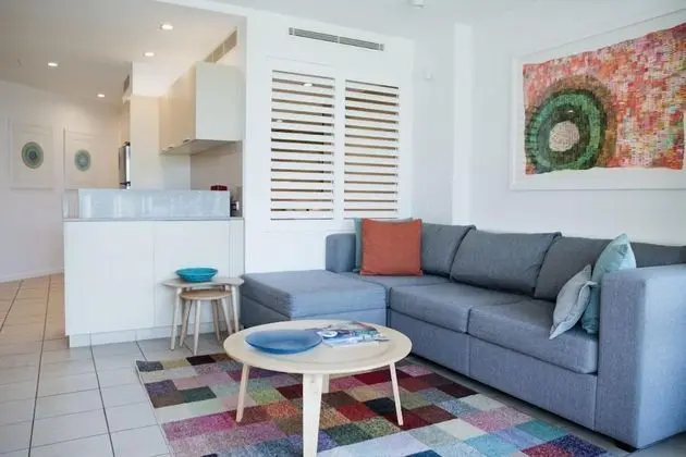 Apart Daire, Denize Sıfır