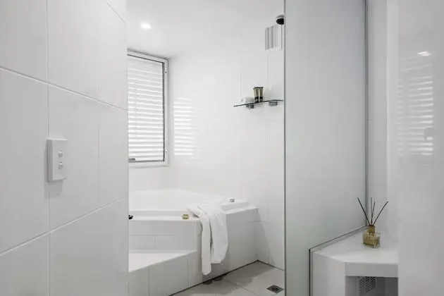 One Bedroom Beachfront Rooftop Terrace Apartment