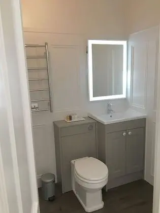 Deluxe Tek Büyük Yataklı Oda, 1 En Büyük (King) Boy Yatak, Banyolu/Duşlu, Bahçe Manzaralı