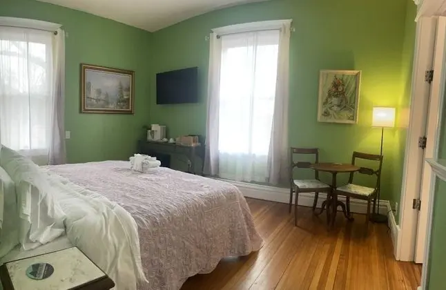 Luxury Tek Büyük Yataklı Oda