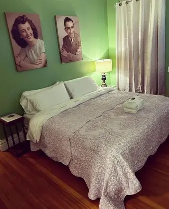 Luxury Tek Büyük Yataklı Oda