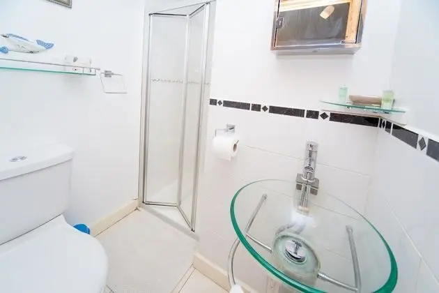 Standard Tek Büyük Yataklı Oda (Small)