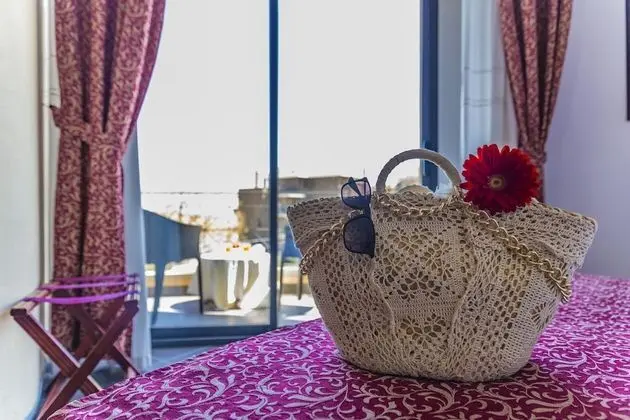 Classic Tek Büyük Yataklı Oda