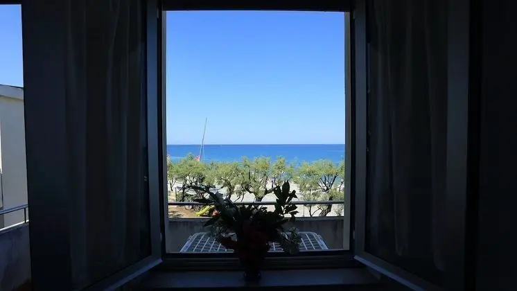Apart Daire, 2 Yatak Odası, Deniz Manzaralı