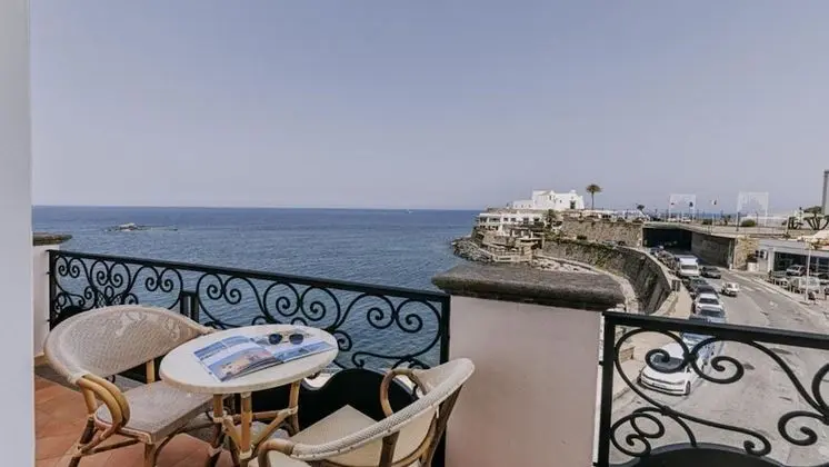 Superior Tek Büyük Yataklı Oda, Balkon, Deniz Manzaralı