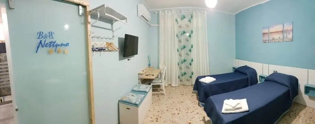 Üç Kişilik Oda