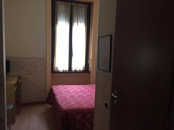 Üç Kişilik Oda, 3 Tek Kişilik Yatak