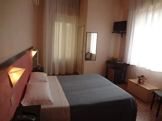 Tek Büyük Yataklı Oda (extra bed)