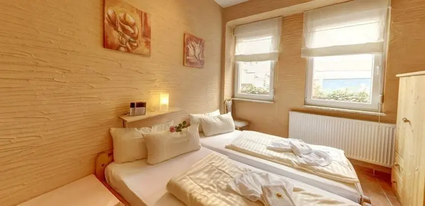 Tek Büyük Yataklı Oda, 1 Büyük (Queen) Boy Yatak