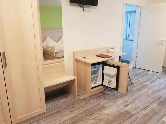 Comfort Tek Büyük Yataklı Oda, Balkon, Bahçe Manzaralı