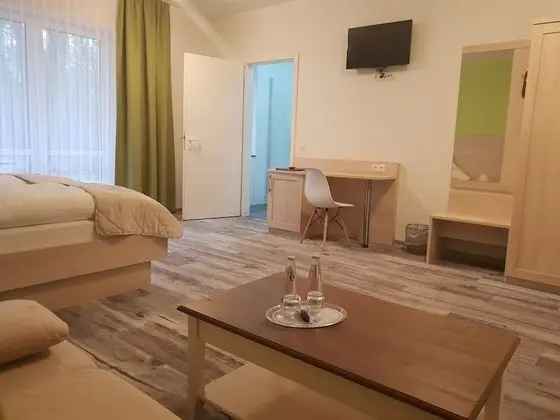 Comfort Tek Büyük Yataklı Oda, Balkon, Bahçe Manzaralı