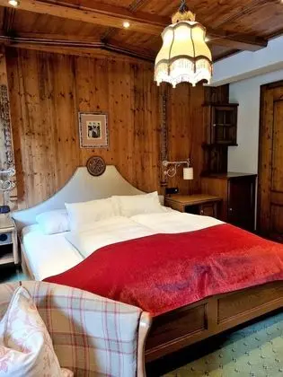 Classic Tek Büyük Yataklı Oda