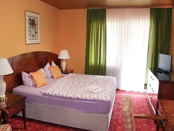 Tek Büyük Yataklı Oda, Balkon