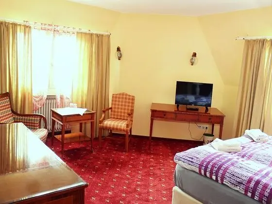 Tek Büyük Yataklı Oda, Balkon