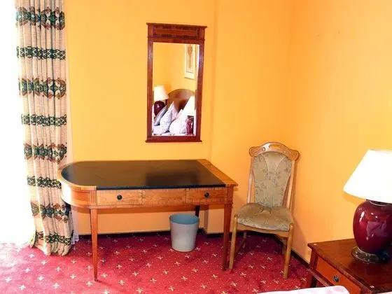 Tek Büyük Yataklı Oda, Balkon