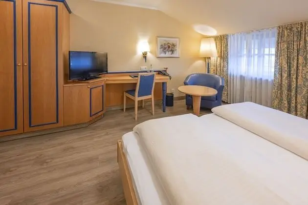 Tek Büyük Yataklı Oda, Balkon