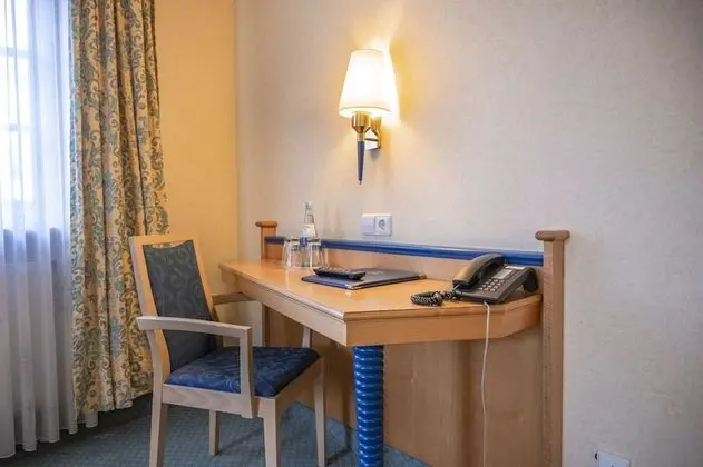 Tek Büyük Yataklı Oda, Balkon