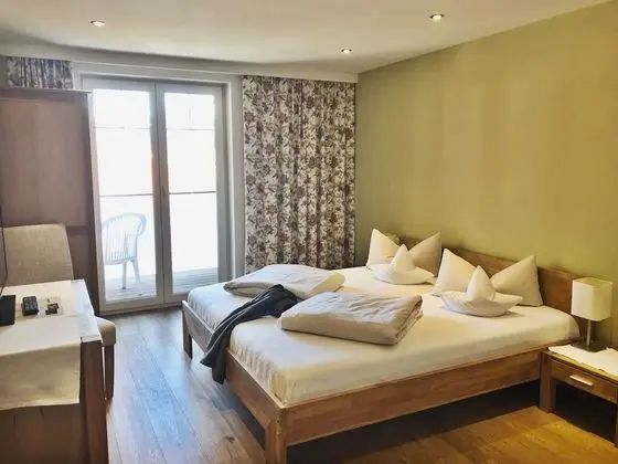 Basic Dört Kişilik Oda, 2 Yatak Odası