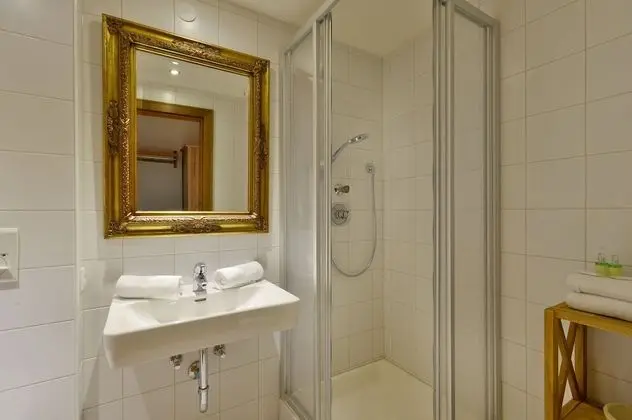 Standard Tek Büyük Yataklı Oda, Balkon, Dağ Manzaralı