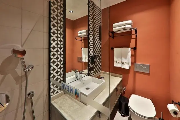 Bahçe Katı Standart Oda, Bahçe Manzaralı, Balkonlu