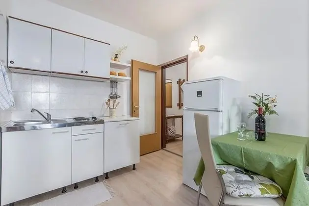 Apart Daire (Neva - great location - A3 prvi kat d)