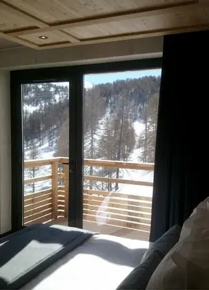 Classic Tek Büyük Yataklı Oda, 1 Büyük (Queen) Boy Yatak, Balkon, Dağ Manzaralı