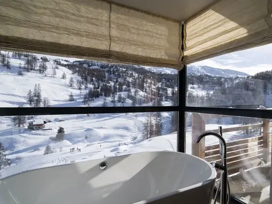 Deluxe Tek Büyük Yataklı Oda, 1 En Büyük (King) Boy Yatak, Şömine, Dağ Manzaralı