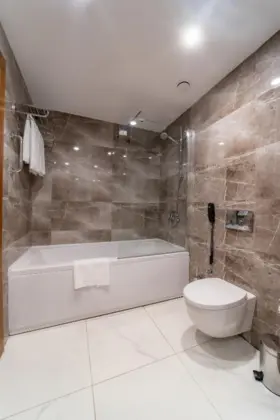 Standart Oda, Şehir Manzaralı