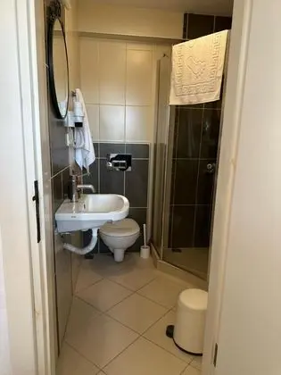 Çift Kişilik,Bahçe veya Sokak Manzaralı,2. Kat