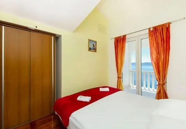 Apart Daire (Neve - 100 m from pebble beach - A1(4)