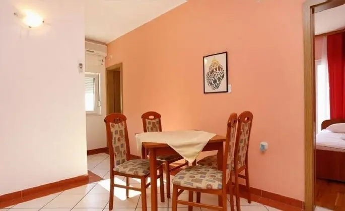 Apart Daire (Neve - 100 m from pebble beach - A1(4)