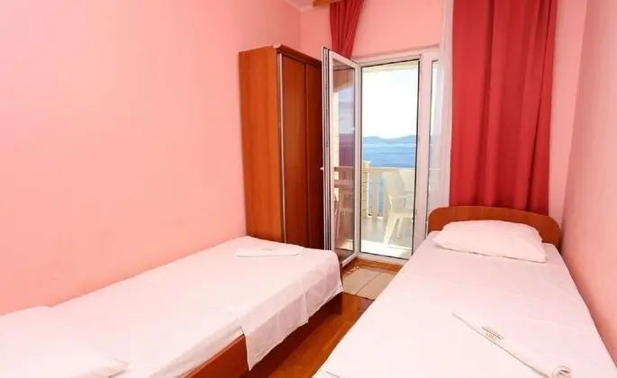 Apart Daire (Neve - 100 m from pebble beach - A1(4)