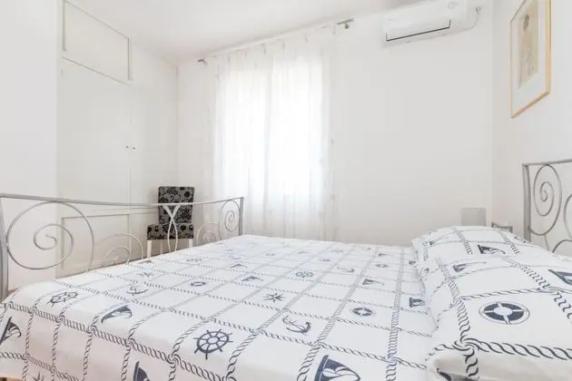 Apart Daire (Neven - comfortable & great location )