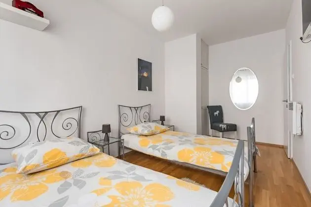 Apart Daire (Neven - comfortable & great location )