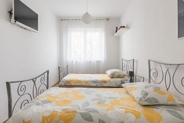 Apart Daire (Neven - comfortable & great location )