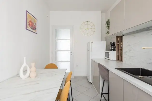 Apart Daire (Neven - comfortable & great location )