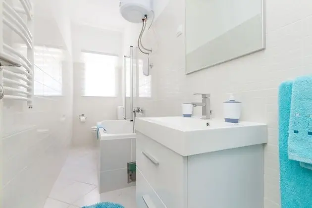 Apart Daire (Neven - comfortable & great location )