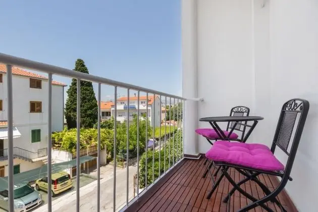 Apart Daire (Neven - comfortable & great location )