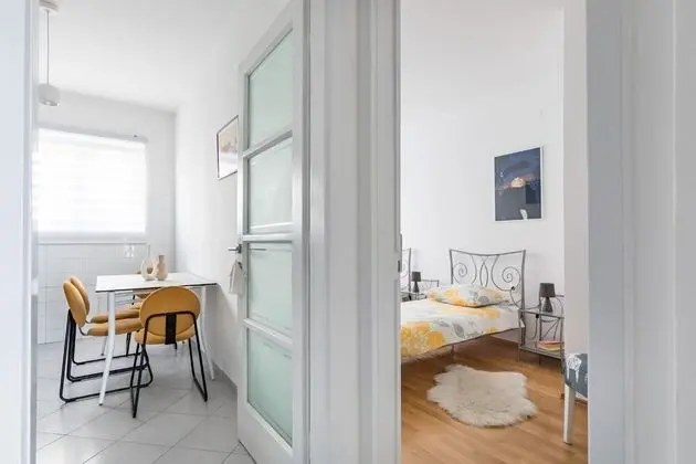 Apart Daire (Neven - comfortable & great location )