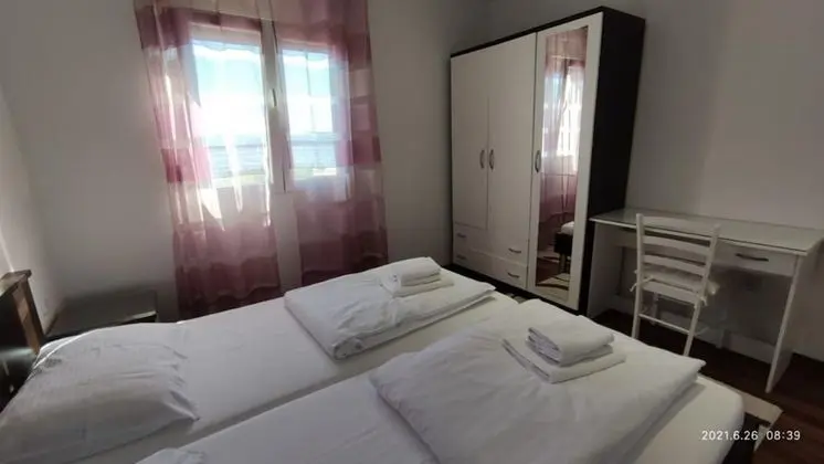 Apart Daire (Neven - economic apartment close to s)