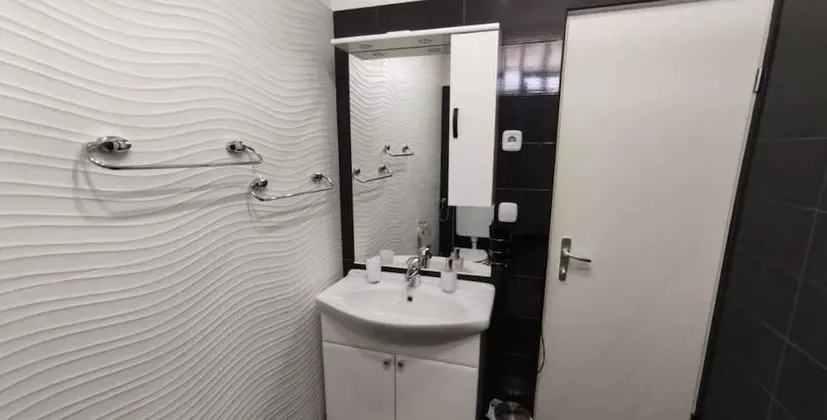 Apart Daire (Neven - economic apartment close to s)