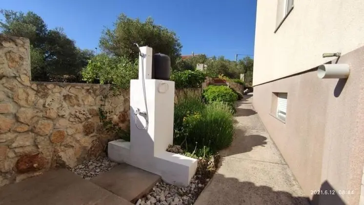 Apart Daire (Neven - economic apartment close to s)