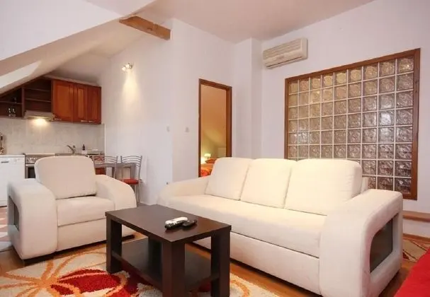 Apart Daire (Nevenkos - 20 m from beach - A2(4+2))