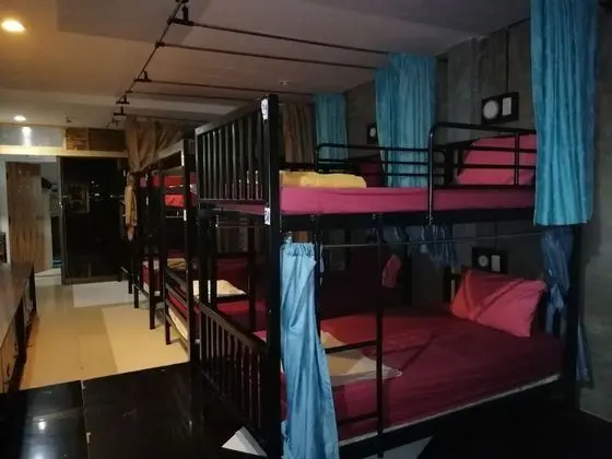 16-Bed Mixed Dormitory