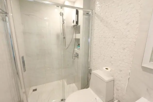 2-Bedroom Suite