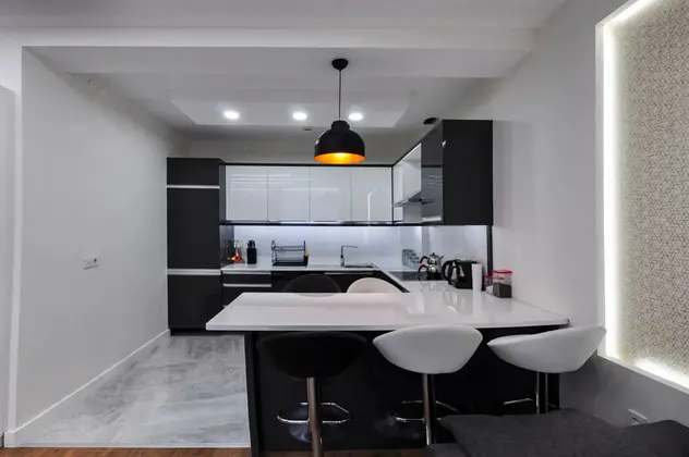 Göl Manzaralı Villa 2+1 (Ozel Havuzlu)