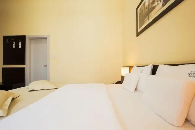 Deluxe Room Single Use